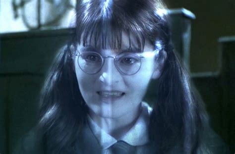 Myrtle wears a white collared shirt, her Ravenclaw tie, and grey robes. Here’s everything you need to look like Moaning Myrtle. About Moaning Myrtle. Moaning Myrtle was played by Shirley Henderson. Henderson …